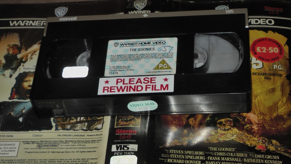 The Goonies VHS Video Tape Ex Rental Big Box Cert Warner FIRST RELEASE - Image 2 of 4