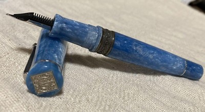 ほぼ新品】DELTA Marina Piccola 万年筆 Capri Delta Marina Piccola Limited Edition Fountain Pen from Capri