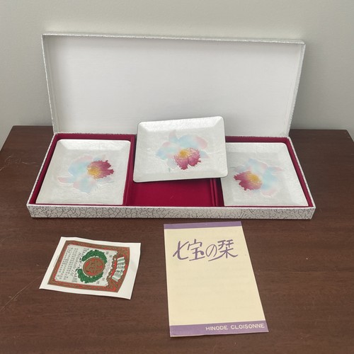 BOXED 3 Hinode CLOISONNE PASTEL ENAMELED Orchid SUSHI PLATES trinket Dish Japan - Picture 4 of 5