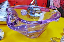 Alexandrit Aschenbecher Schale aus Neodym Glas Art Deco Sklo Union 50er lilapink