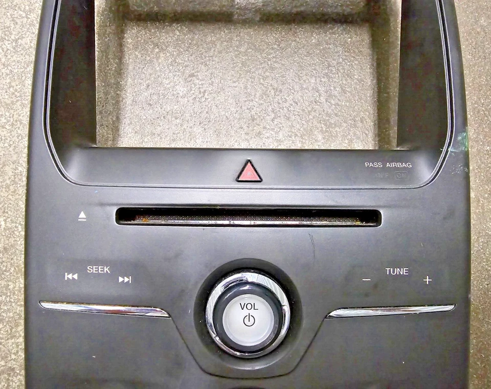 2014-2019 Ford Flex Radio Audio Climate Control Panel EA8T-18A802-BC - Image 3 of 4