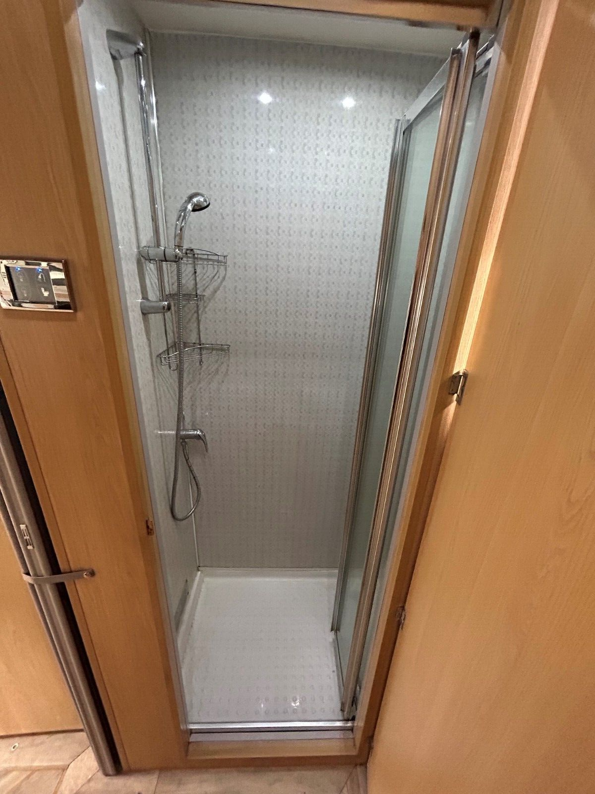 Mercedes KRM race motorhome 7.5t Mercedes 815 Atego - Rear Garage - Picture 12 of 13