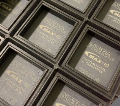NEW ORIGINAL INTEL ALTERA 10M50SAE144I7G Industrial grade FPGA 101 I/O 144EQFP
