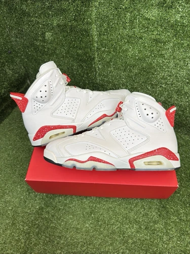 Size 10 - Jordan 6 Red Oreo