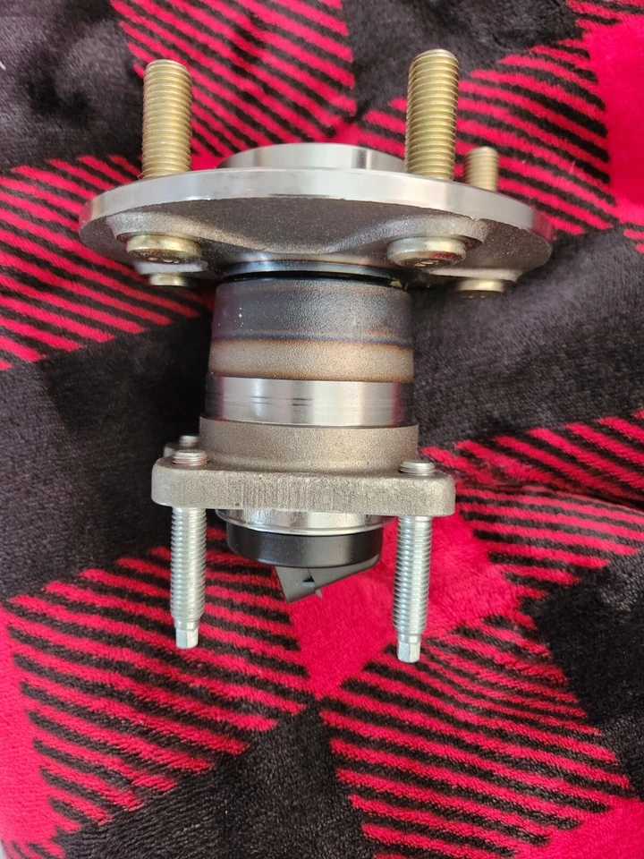 Nuevo buje y cojinete trasero Chevy Malibu, Pontiac G6, Saturn Aura K512285 Foto 2 de 3