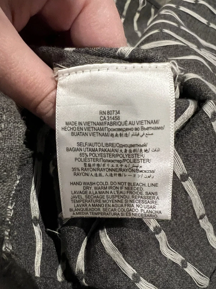 Mini-saia BCBGeneration cinza bolinhas tamanho 2 - Imagem 4 de 4