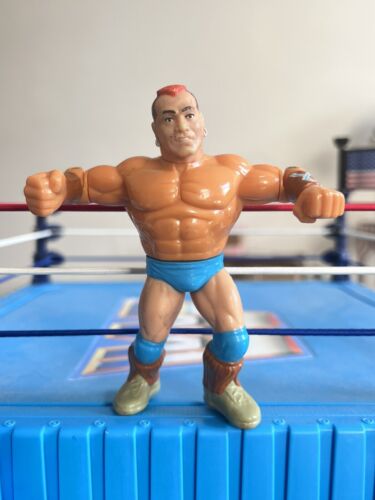 TATANKA WWF Wrestling Figure Hasbro 1990s...