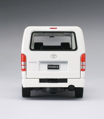 AGATSUMA TOYOTA HIACE VAN White 1/36 Diapet DK-5118 ABS Diecast