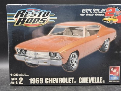 AMT Ertl 1969 '69 Chevy Chevelle SS Resto Rods 1:25 Scale Plastic Model Car Kit