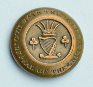 RARE REPEAL OF THE UNION GOD SAVE THE QUEEN Button Victorian c1840's