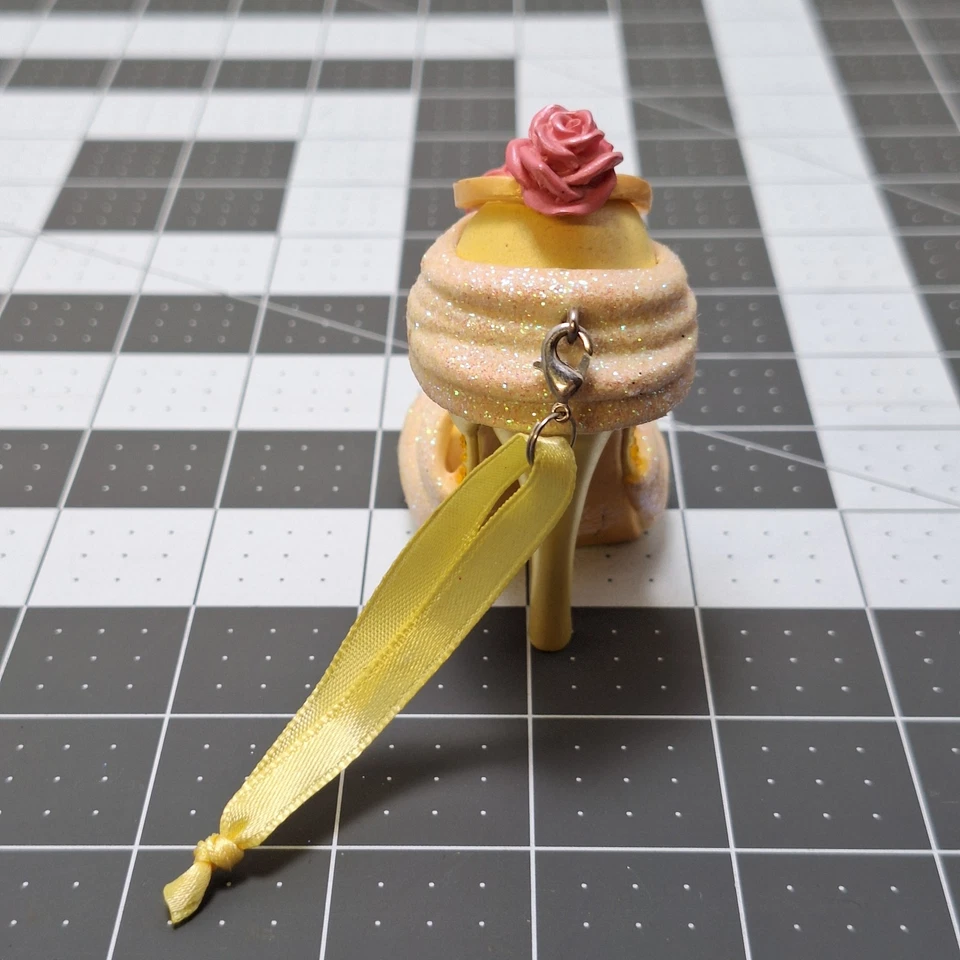 Zapato Bella Adorno La Bella y la Bestia Rosa Amarilla Disney Store Princesa LEER Foto 3 de 4