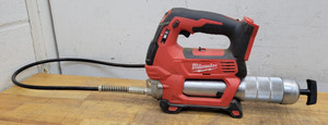 Milwaukee M18 2646-20 18V Cordless 2-Speed Grease Gun - USED