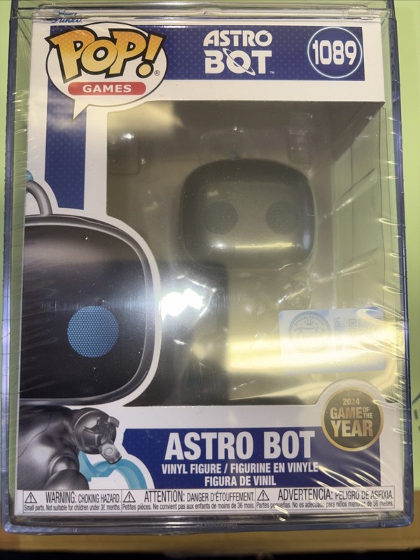 Funko POP Astro Bot 2024 Game Of The Year  1098 with hard stack case valted pop