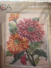 Printed needlepoint tapestry Gobelin  kit With Floss  Needle 20x25 Cm  Rto