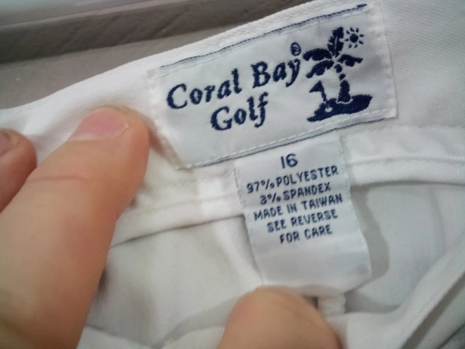 Vintage Coral Bay Golf Shorts Women’s Size 16  White Stretch Pleated - Image 3 of 4