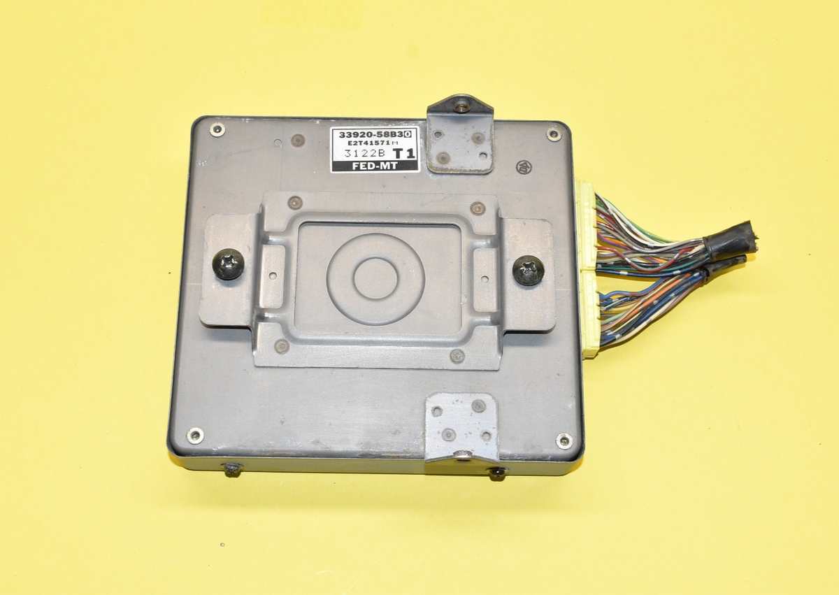 33920 58b30 Suzuki Sidekick Geo Tracker ECM ECU PCM for sale