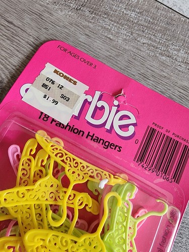 Mattel Barbie Fashion Clothes Hangers: Yellow Pink Green SEALED IN PACKAGE 1984 - Picture 2 of 6