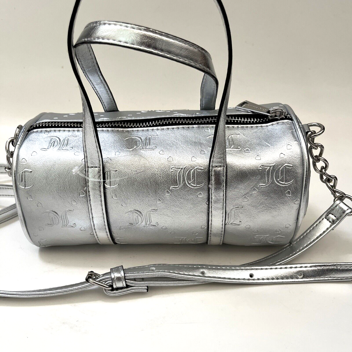 ☆EMIS☆ EMBOSSED BARREL BAGSILVER m1037_1334926 NWT Original JUICY COUTURE Embossed Barrel Crossbody Bag