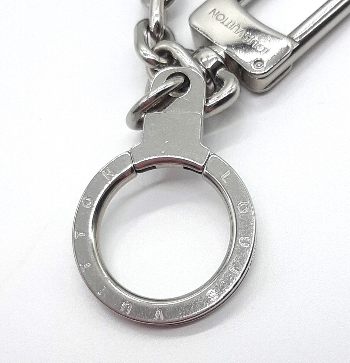 Louis Vuitton Bag charm M65071 key ring Portclé Initial Louis Vuitton Bag charm M65071 key ring Portclé Initial