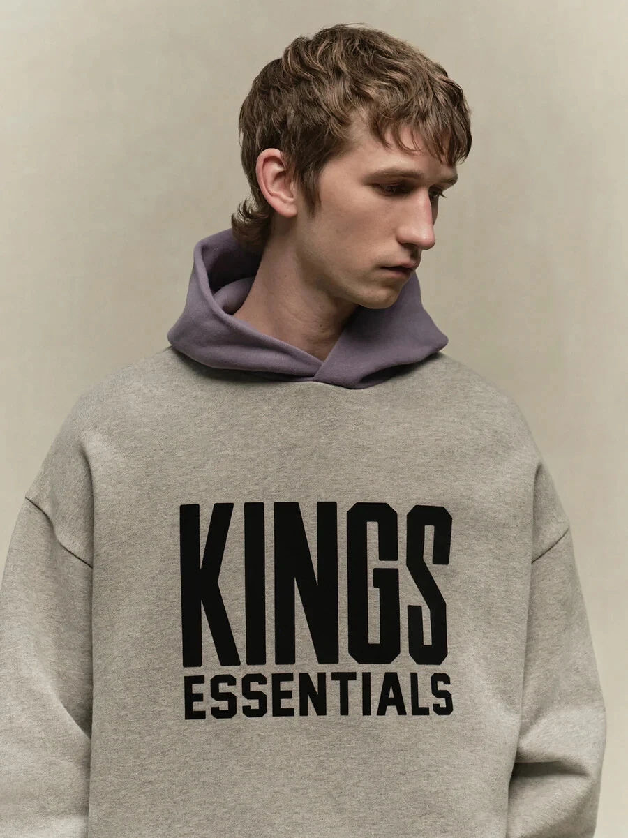 Felpa con cappuccio maglione Sacramento Kings Fear of God NBA x ESSENTIALS grigio