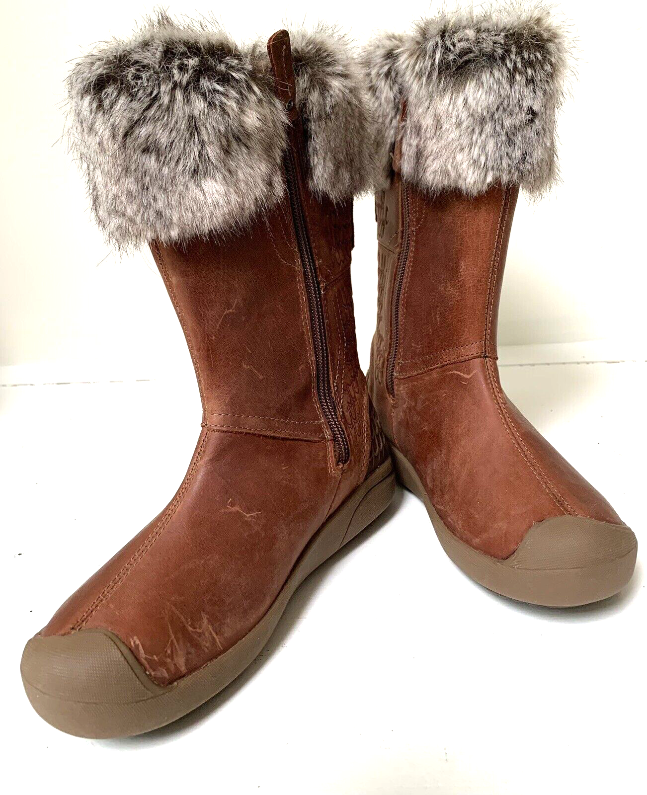 Stivali KEEN in pelle marrone 200 grammi isolati bordo in pelliccia sintetica da donna taglia 5 US 35 EU