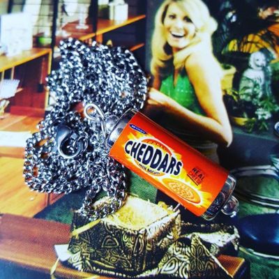 Einzigartige MINI CHEDDARS HALSKETTE tolle KÄSEKEKSE Mini MINIATUR Essen süß Geschenk