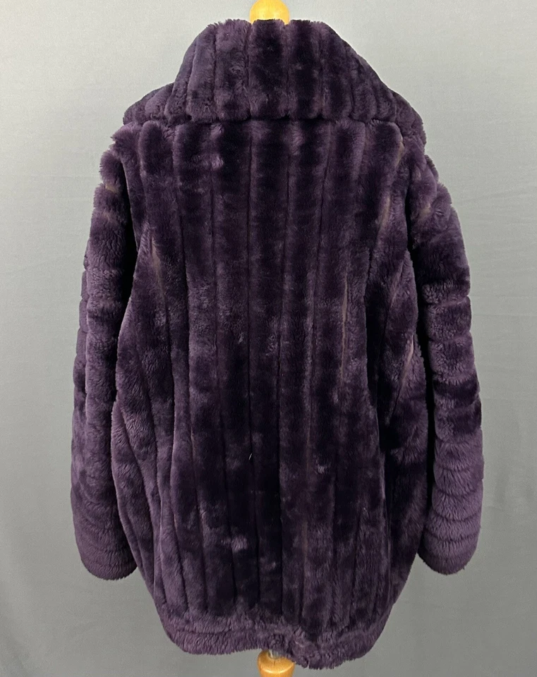 ABRIGO FOURRURE BOUTIQUE CHRISTIAN DIOR / Abrigo de piel para mujer - Hecho en Francia Foto 3 de 4