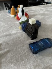 Duży vintage zestaw po goleniu Avon 10 Łącznie niektóre pełne boczne pudełko na fortepian