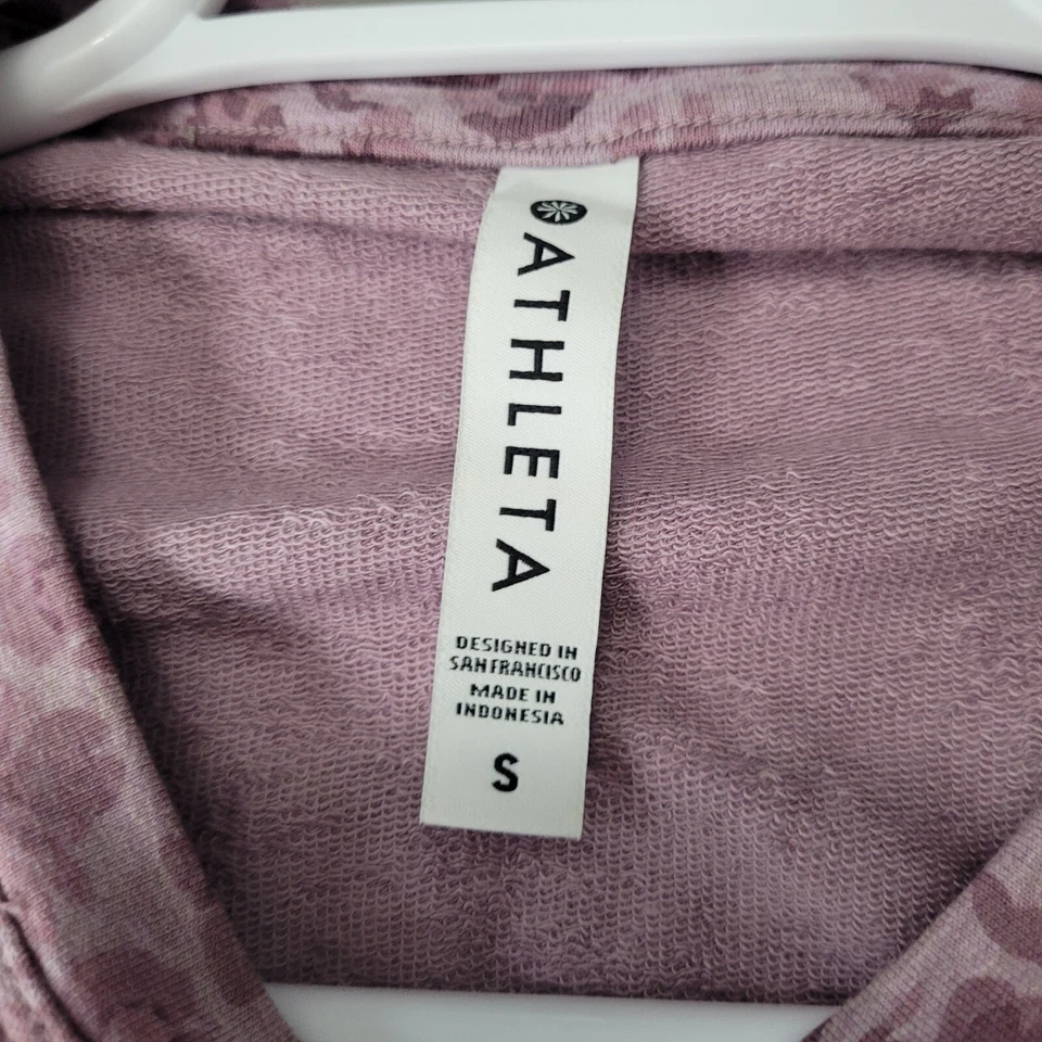 Athleta Women's Floral Print Activewear Top Small - Image 3 of 4