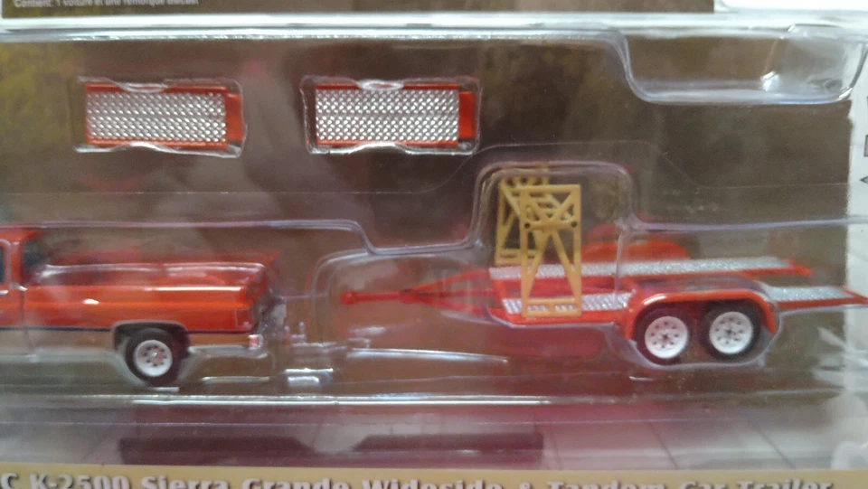 Greenlight Hitch & Tow 1982 GMC K-2500 Sierra Grande Wideside with Tandem (C2) - Photo 3/3