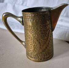 Antiker Messingkrug / K&auml;nnchen mit Gravur &ndash; Handarbeit &ndash; florales Muster