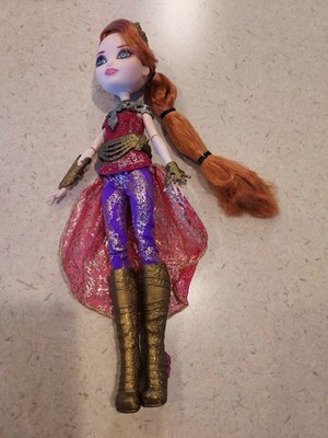 Ever After High Near Complete Dragon Games Holly O'Hair Doll
