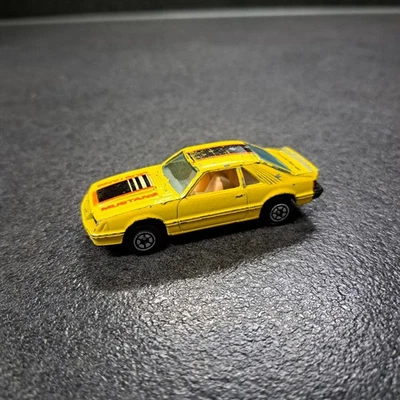 Yatming No. 1028 Mustang Peace Car 1:64 M12 - Bild 1 von 4
