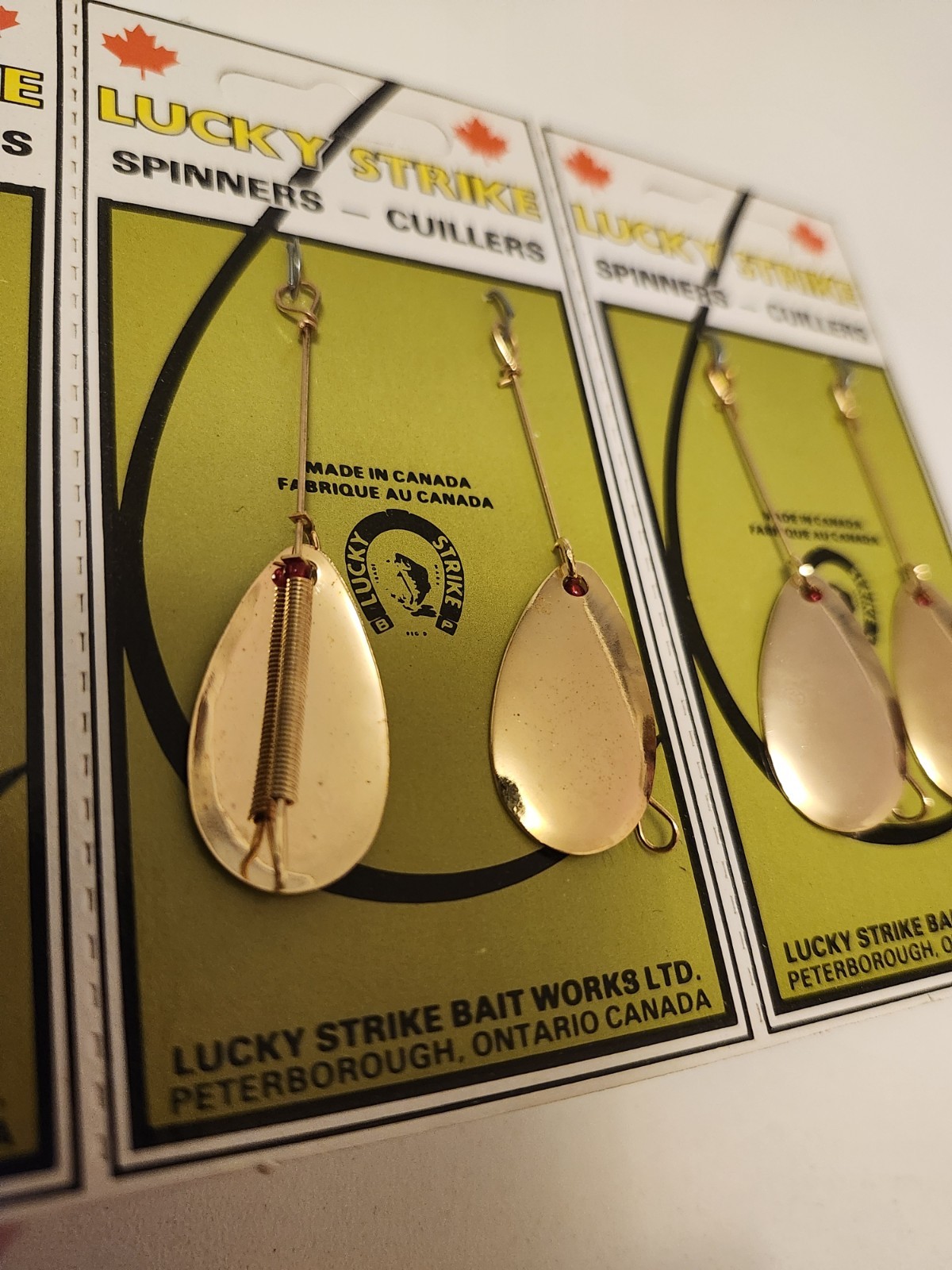 Vintage Lucky Strike Single Gold Dore Spinners on Cards NEW 50's or 60's NEW - Image 6