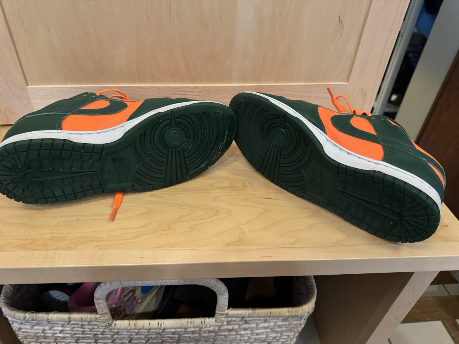 SIZE 10 US NIKE DUNK LOW MIAMI HURRICANES DD1391-300  (G127744-1 (NO) BY-74) thumbnail 10