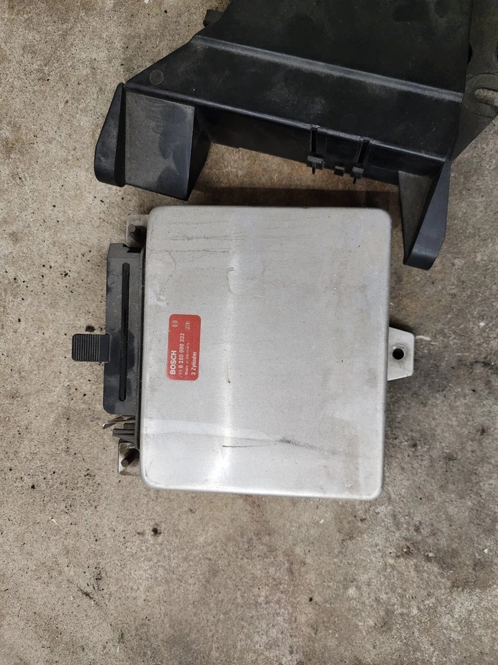 1985-1993 BMW K75 OEM BMW ECU КОМПЬЮТЕР BOSCH БЛОК УПРАВЛЕНИЯ 0280000332 - Изображение 2 из 4