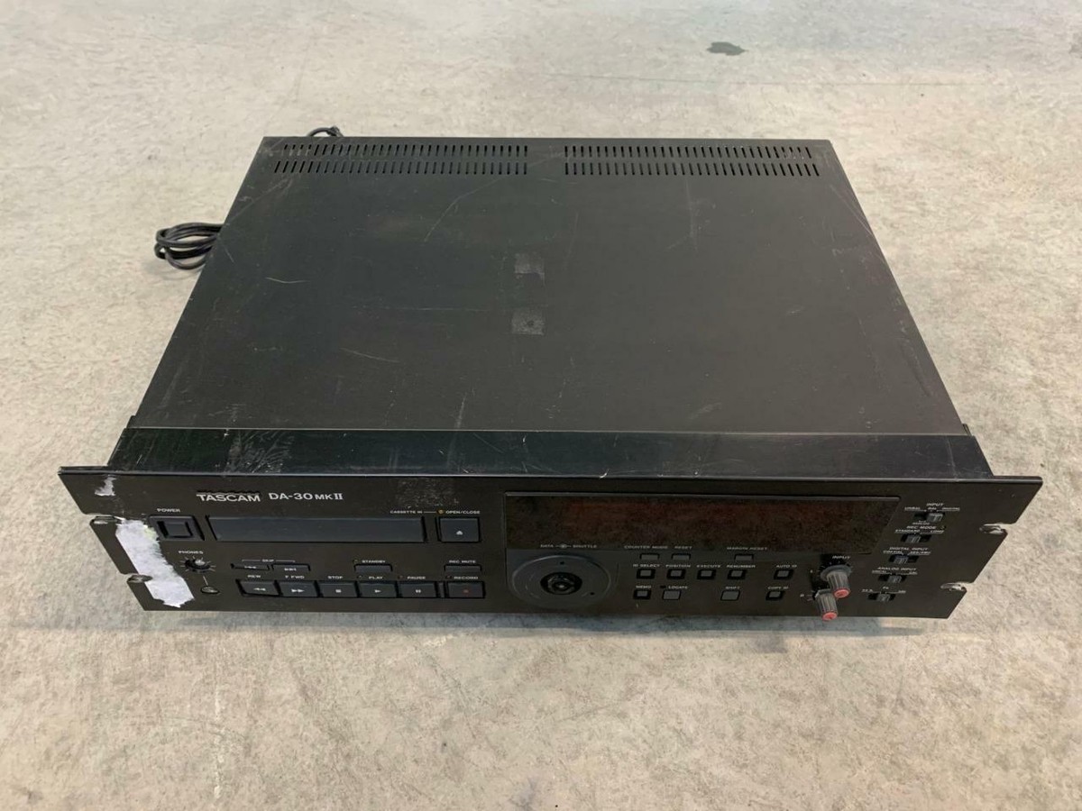 その他 TASCAM DA-30 mk2 Tascam DA-30 MKII Digital Audio Tape Player/Recorder