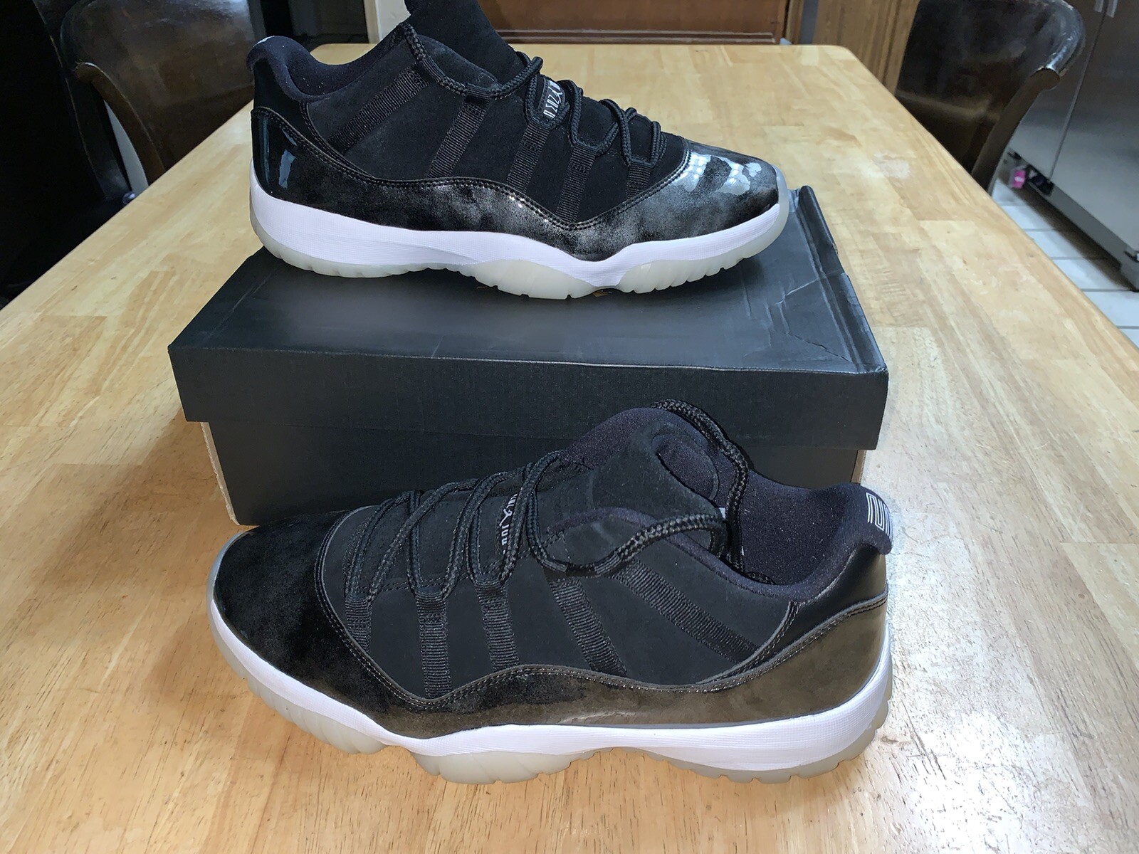 jordan retro 11 low grey