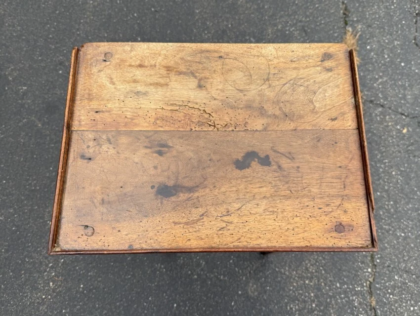 Soporte de nogal francés Early Country con un solo cajón c 1800 inusual tamaño pequeño Foto 4 de 4