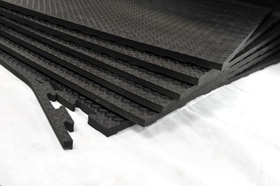 Horse Stable Mats 6ftx4ft 25mm Rubber Top Eva Interlocking