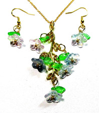 Gold Tone Purple Flower 20" Necklace  Pierced Earrings - NWOT  3362 