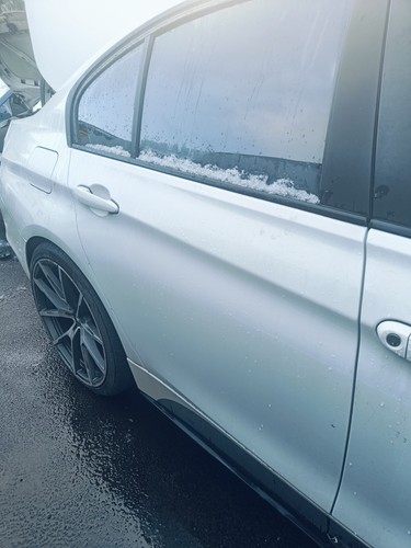PORTE ARRIÈRE CÔTÉ CONDUCTEUR BMW 320D F30 2.0L DIESEL BERLINE EN BLANC économies ALPIN