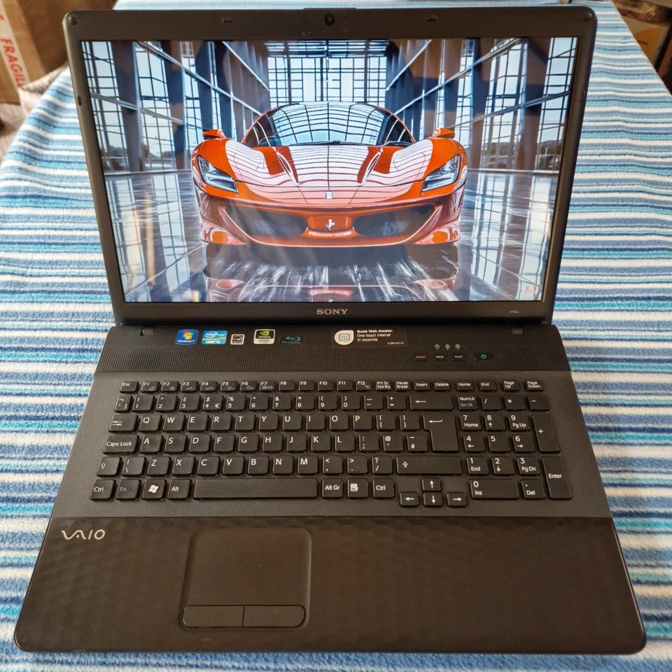 Sony Vaio VPCEJ , i5 , 17.3" , Wind 10 , 120Gb SSD,  8Gb RAM ,NVIDIA 410M (156) - Image 3 of 4