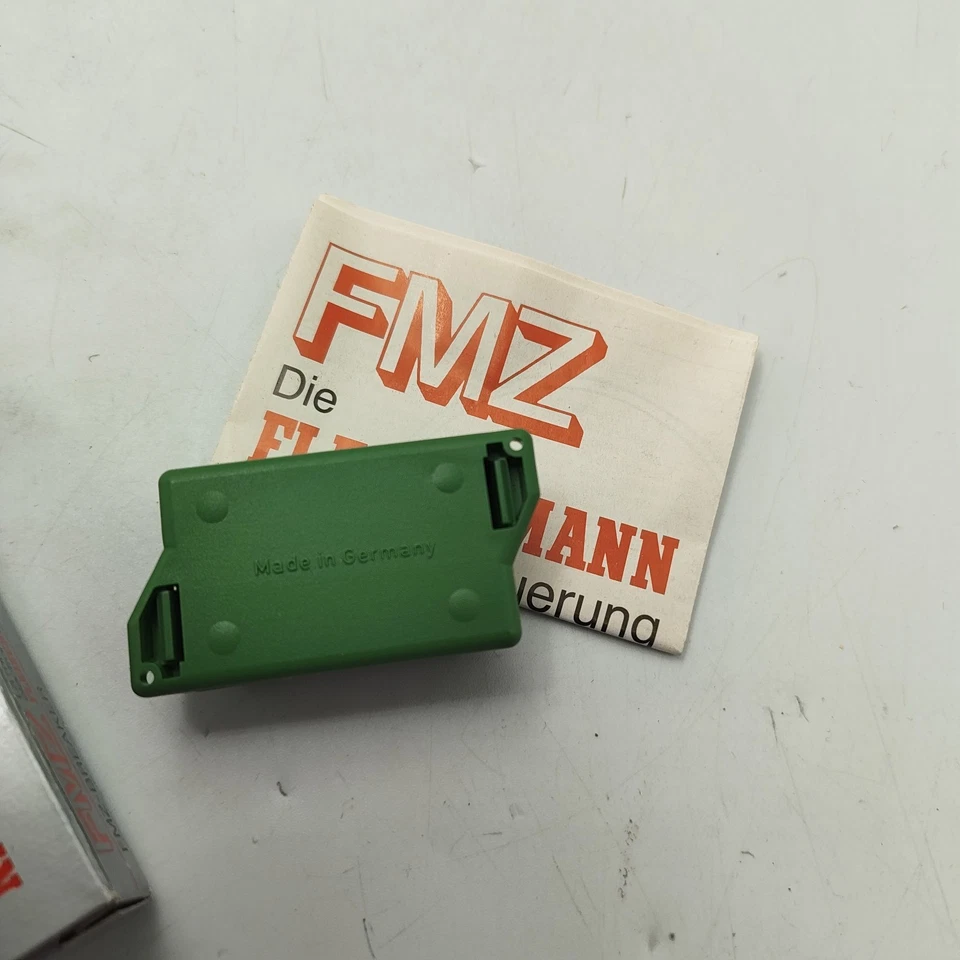 Fleischmann FMZ Breaker 6860 Boxed Multi Train Control System - Image 4 of 4