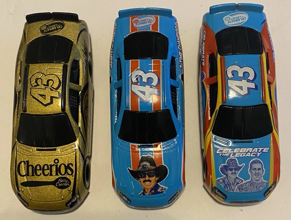 Nascar #43 Richard Petty 55 Total General Mills Die-Cast Cars 7x Champion 2008 Foto 2 de 4