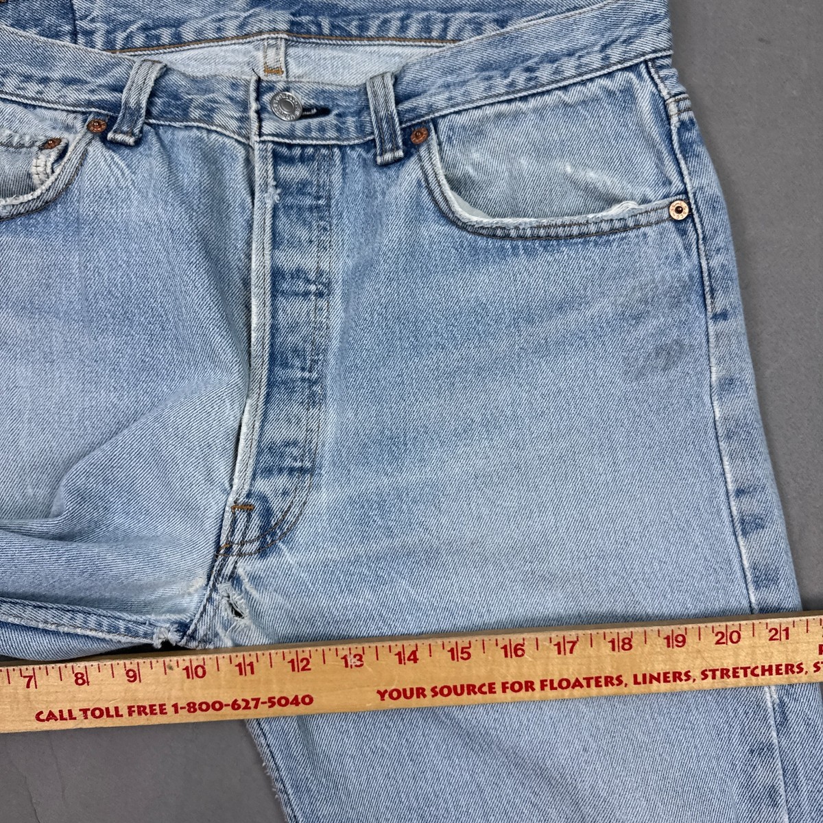 Vintage Levis 501 Jeans Mens 32x36 Blue 90s Made USA Pants 