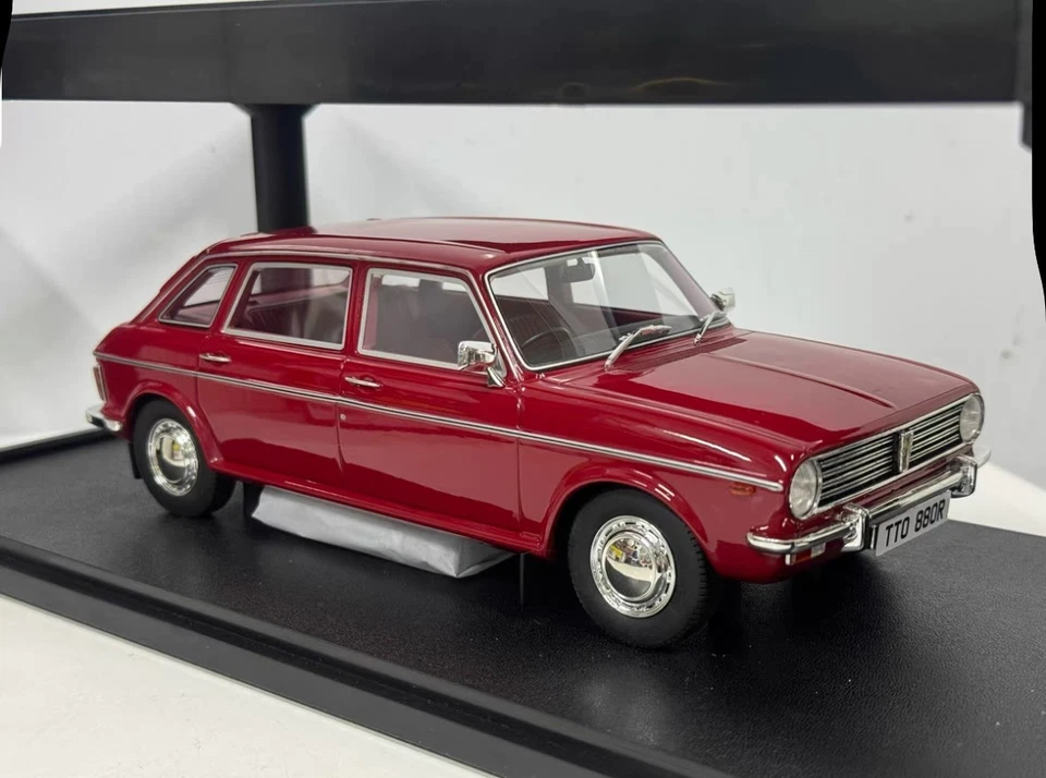 Cult 1/18 Austin Maxi Carmine 1971-1979 - Image 2 of 4