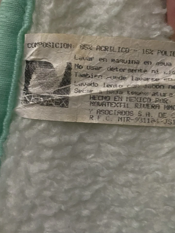 "Manta polar para bebé vintage Novatex Bear sosteniendo globos 52""X 41""" Foto 3 de 4