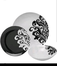 12 Piece Porcelain Damask Dinner Set Brand New In Box