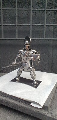INSPIRIERT VON: SPARTAN WARRIOR - THRUST - MAPSWTHRS METAL ART PRODUCTIONS